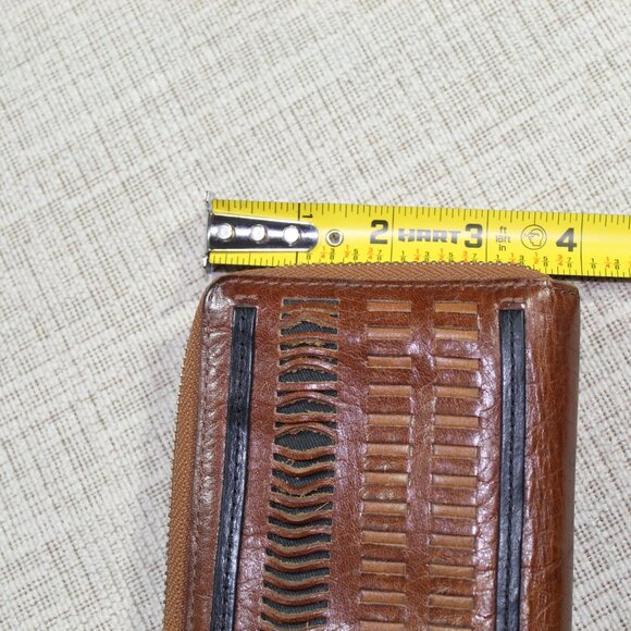 Fossil Leather Brown and Black Wallet - Picture 7 of 7